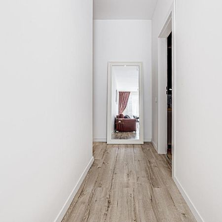 Elegant Apartment Near Afi & Atrium Mall Αράντ Εξωτερικό φωτογραφία