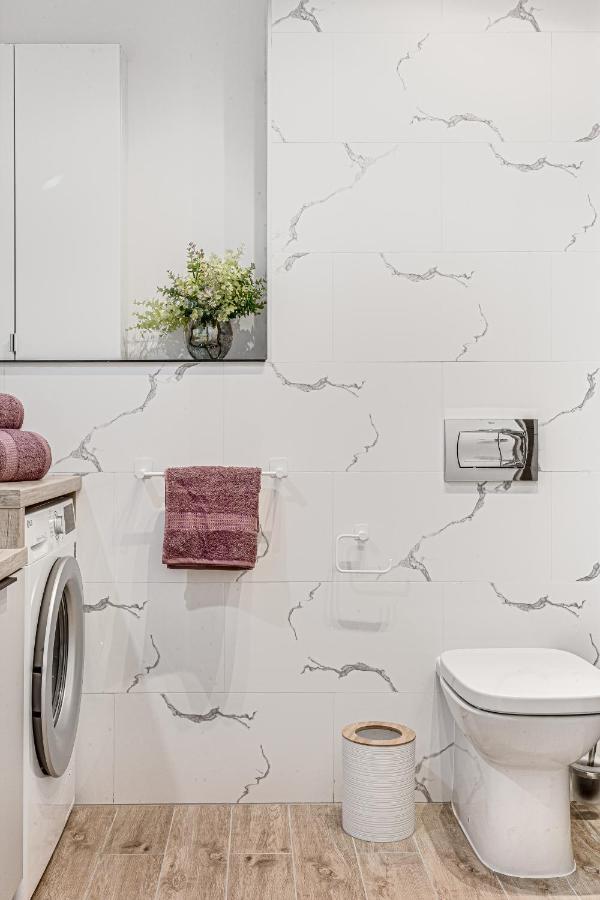Elegant Apartment Near Afi & Atrium Mall Αράντ Εξωτερικό φωτογραφία