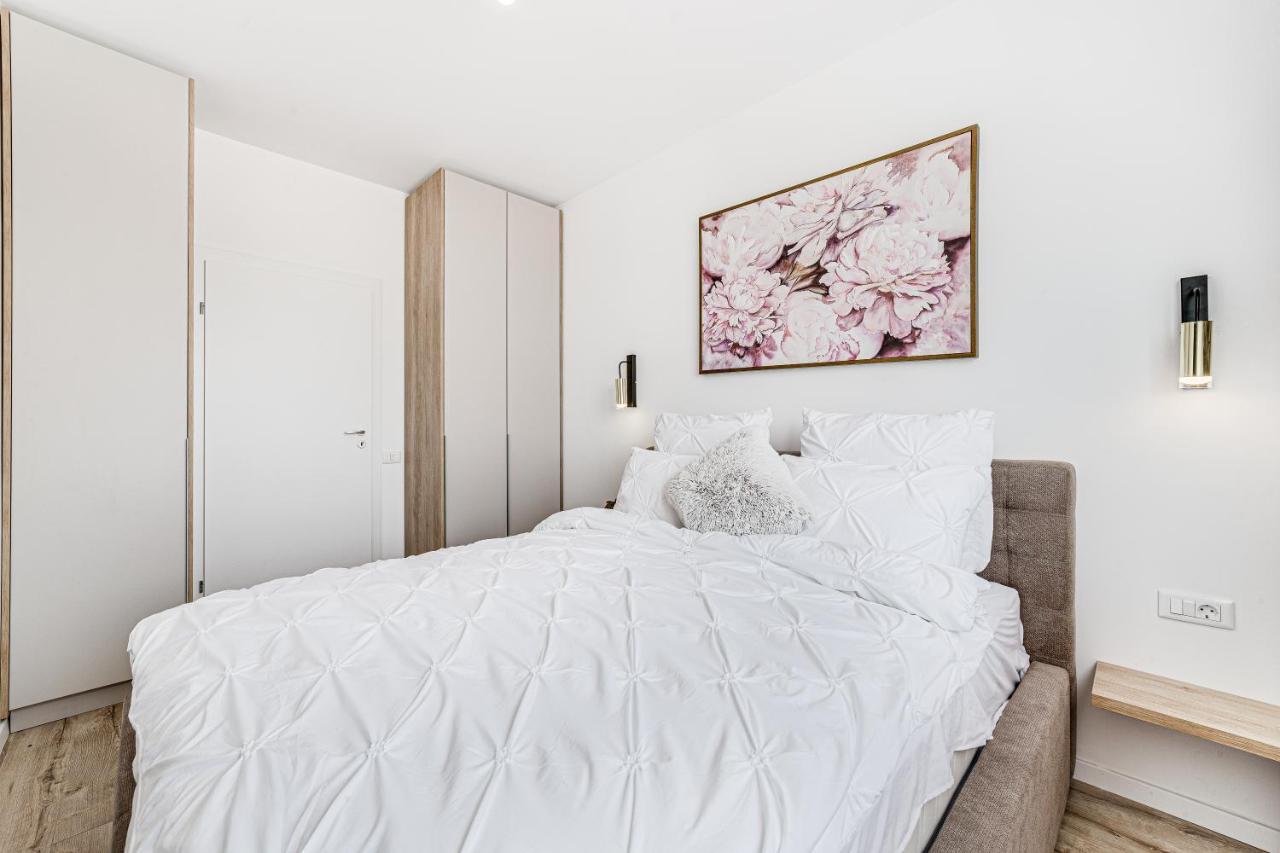 Elegant Apartment Near Afi & Atrium Mall Αράντ Εξωτερικό φωτογραφία