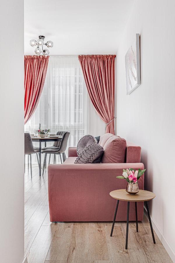 Elegant Apartment Near Afi & Atrium Mall Αράντ Εξωτερικό φωτογραφία