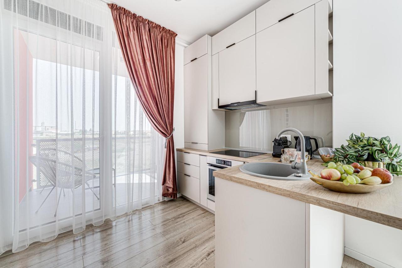 Elegant Apartment Near Afi & Atrium Mall Αράντ Εξωτερικό φωτογραφία